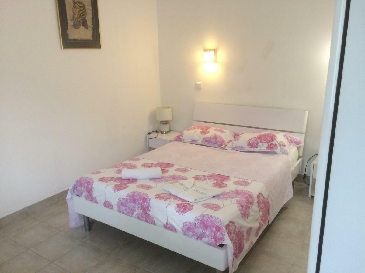 Appartements La Mangouste Sainte-Maxime Buitenkant foto